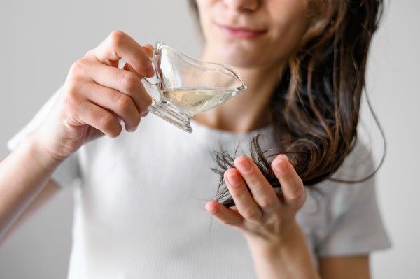 Como usar vinagre no cabelo?