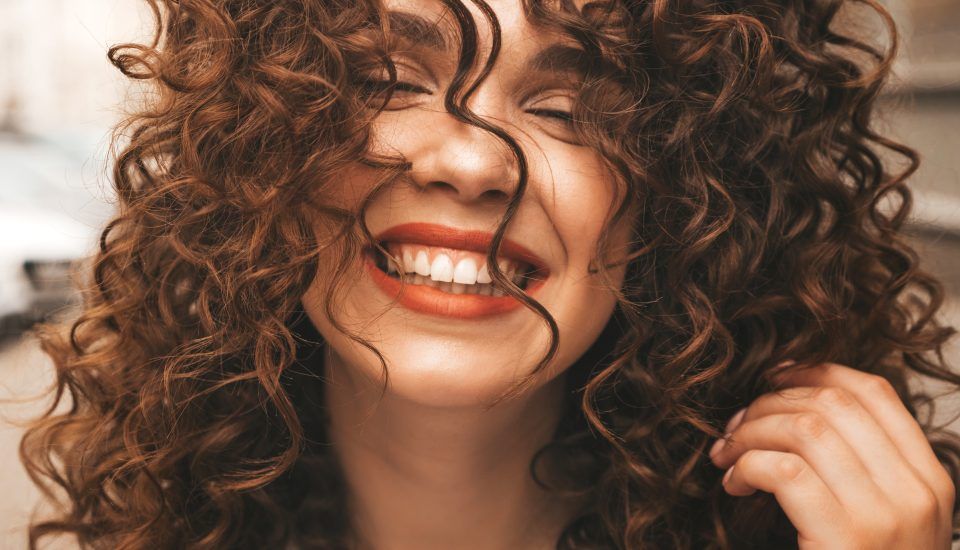 Como melhorar a densidade do cabelo cacheado