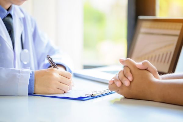 Onde está localizada a Capilclinic?