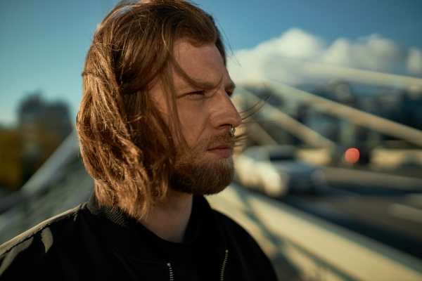 Corte de cabelo masculino em camadas